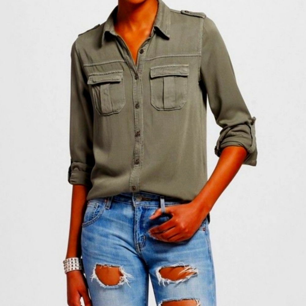 NWOT Mossimo Supply Co utility button down shirt